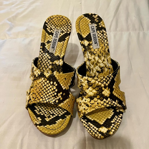 Cape Robin Mules size 7 - Picture 4 of 5